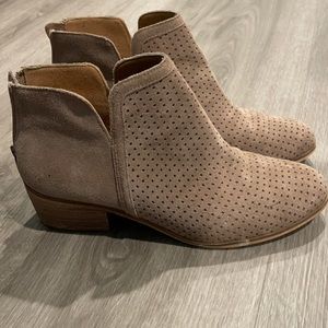 Susina booties